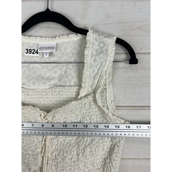 Shyanne Tank Top Womens Small White Embroidered Smocked Lace Up Ruffle Hem Boho - Picture 4 of 6